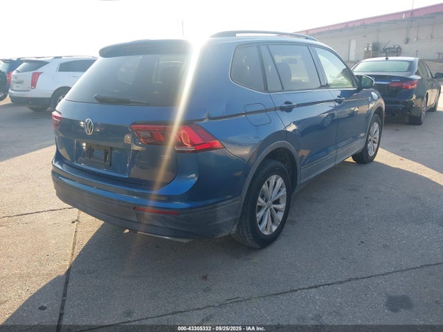 Volkswagen Tiguan 2018 3VV1B7AX3JM096435 Image 4