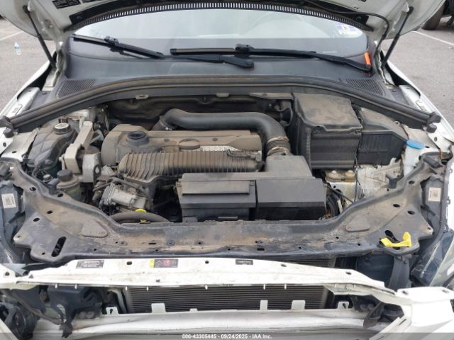 2015 VOLVO XC60 YV4612RK7F2757513 Photo 9