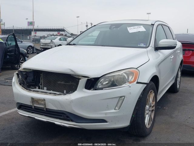 2015 VOLVO XC60 YV4612RK7F2757513 Photo 1