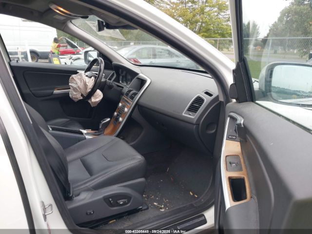 2015 VOLVO XC60 YV4612RK7F2757513 Photo 4