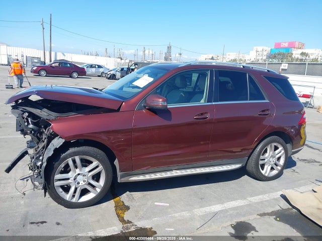 Mercedes-Benz 2014 2014 4JGDA5HB4EA425302 Image 14