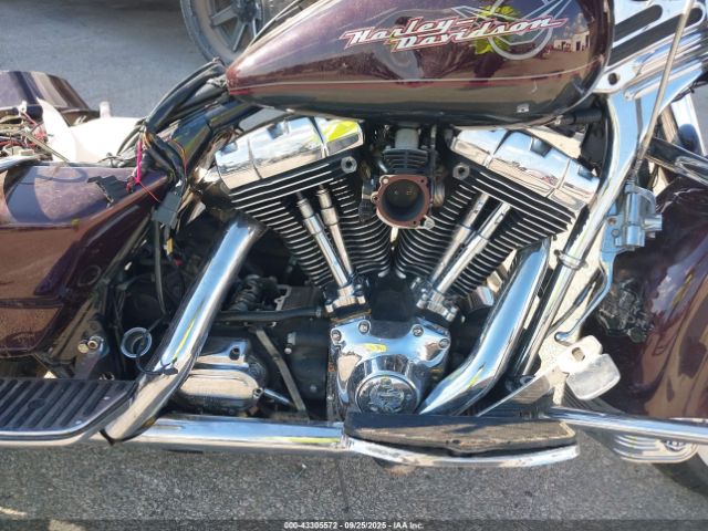 2005 HARLEY-DAVIDSON FLHRI 1HD1FBW1X5Y706396 Photo 7