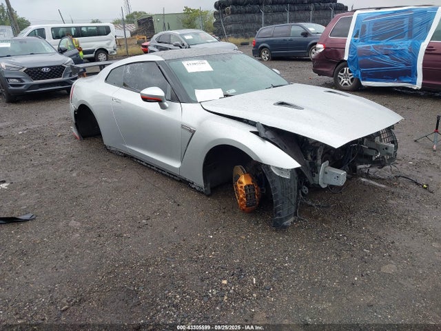 43305599 :رقم المزاد ، JN1AR5EF3CM250952 vin ، 2012 Nissan Gt-r مزاد بيع