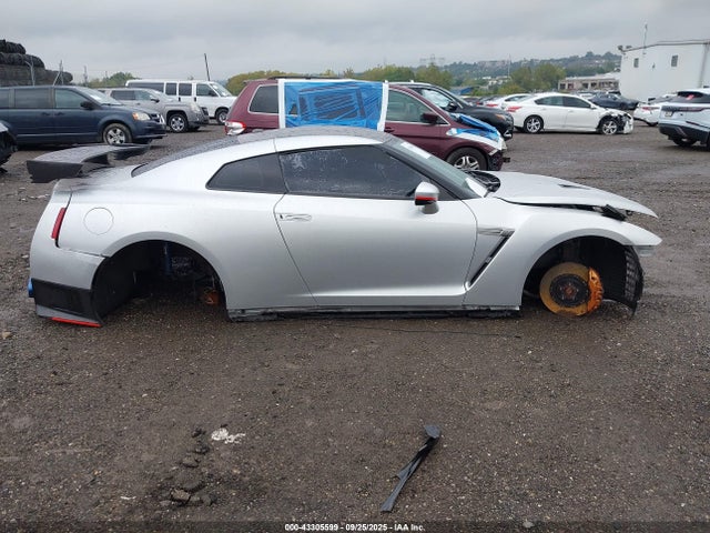 43305599 :رقم المزاد ، JN1AR5EF3CM250952 vin ، 2012 Nissan Gt-r مزاد بيع