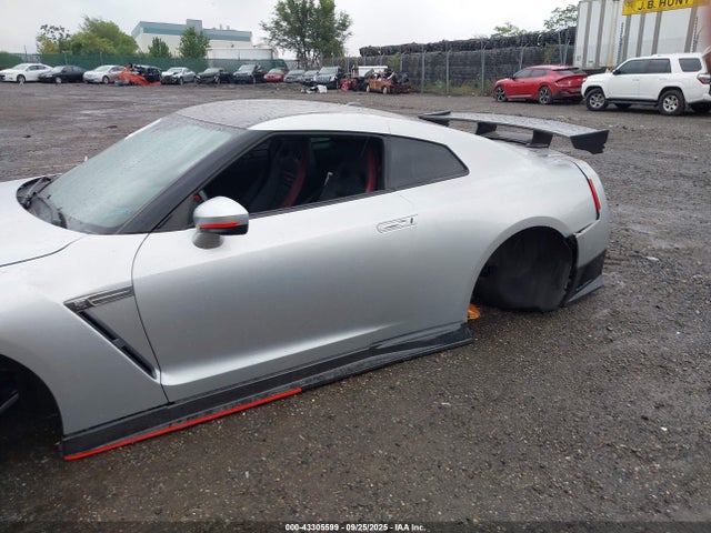 43305599 :رقم المزاد ، JN1AR5EF3CM250952 vin ، 2012 Nissan Gt-r مزاد بيع