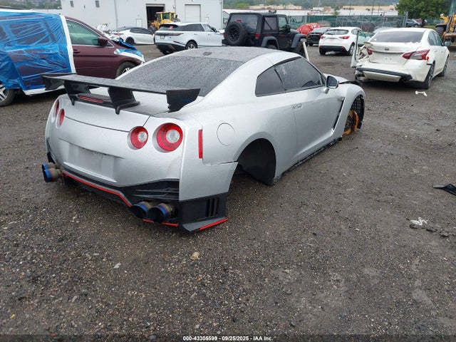 43305599 :رقم المزاد ، JN1AR5EF3CM250952 vin ، 2012 Nissan Gt-r مزاد بيع