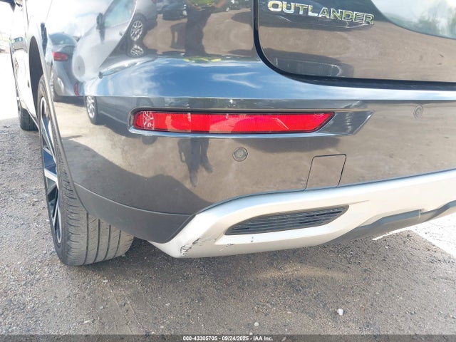 JA4J3VA83RZ082371 Mitsubishi Outlander