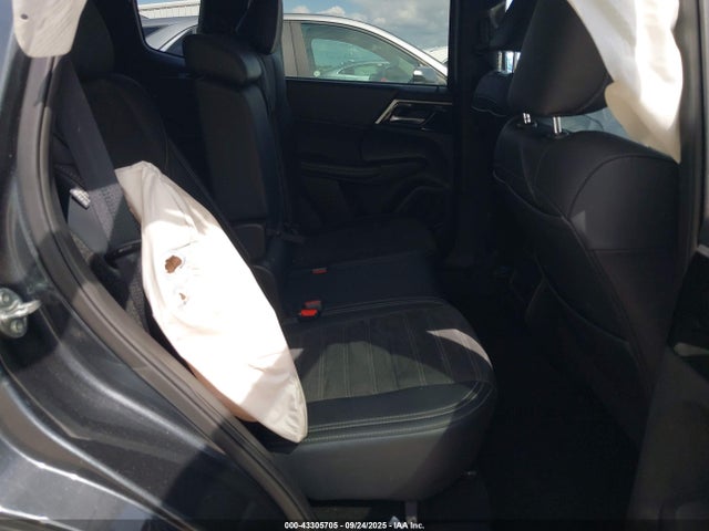JA4J3VA83RZ082371 Mitsubishi Outlander