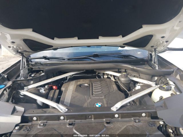 2020 BMW X7 5UXCW2C07L9A00663 Photo 9