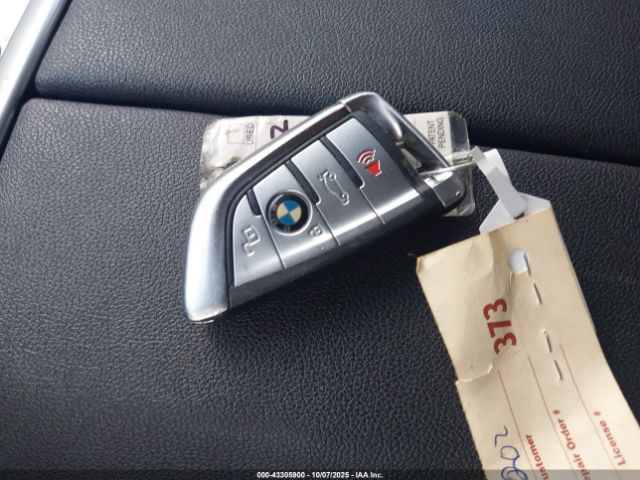 2020 BMW X7 5UXCW2C07L9A00663 Photo 10