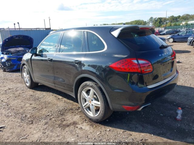 2014 PORSCHE CAYENNE WP1AA2A2XELA08737 Photo 2