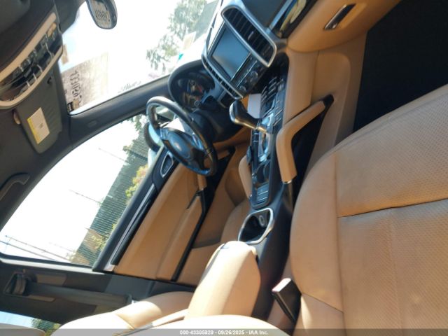 2014 PORSCHE CAYENNE WP1AA2A2XELA08737 Photo 4