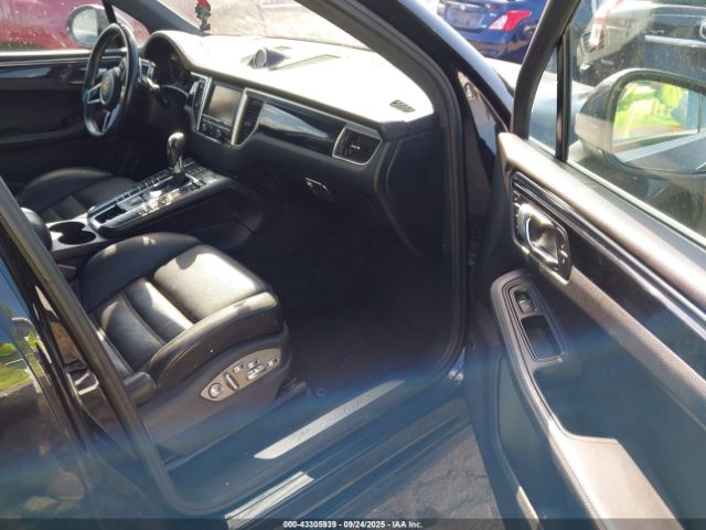 2016 PORSCHE MACAN WP1AF2A50GLB94593 Photo 4