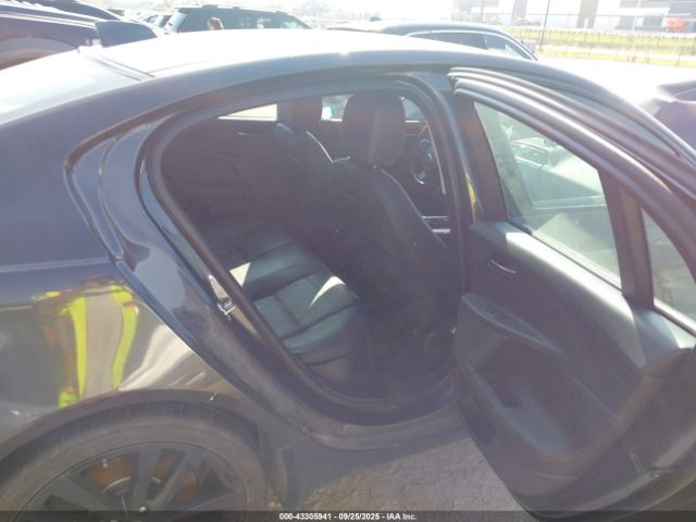 2017 JAGUAR XE SAJAE4BV3HA972155 Photo 7