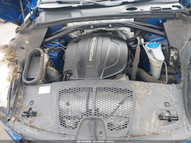 2017 PORSCHE MACAN WP1AA2A55HLB02216 Photo 9