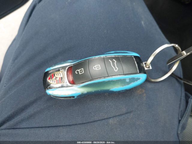 2017 PORSCHE MACAN WP1AA2A55HLB02216 Photo 10