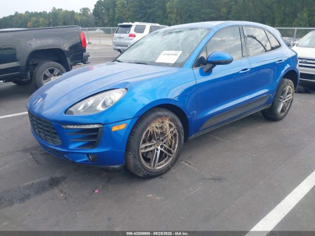2017 PORSCHE MACAN WP1AA2A55HLB02216 Photo 1