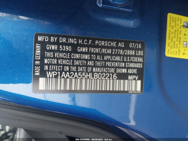 2017 PORSCHE MACAN WP1AA2A55HLB02216 Photo 8