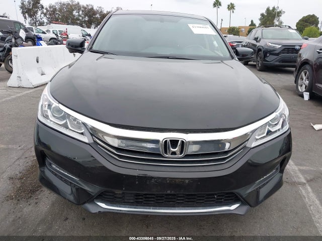 1HGCR2F84HA112416 Honda k24w1