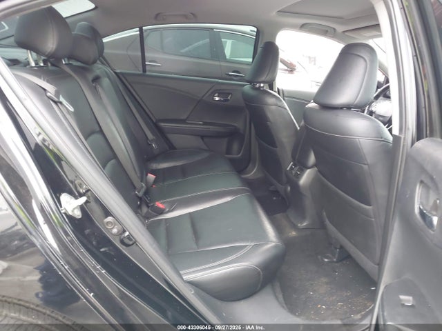 1HGCR2F84HA112416 Honda k24w1