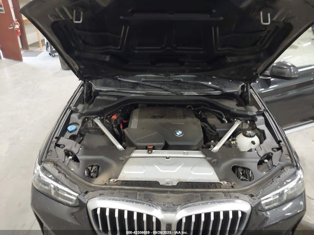 WBX57DP08NN169677 BMW X3