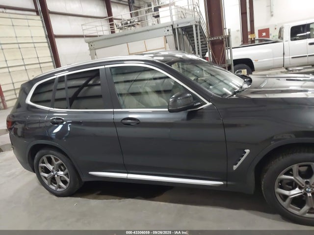 WBX57DP08NN169677 BMW X3