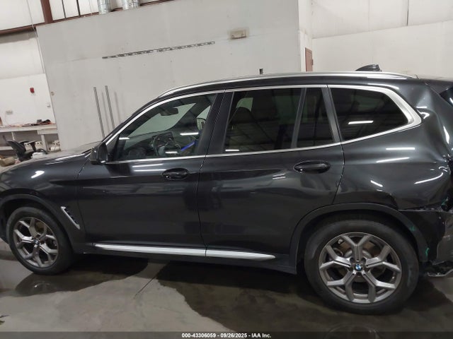 WBX57DP08NN169677 BMW X3