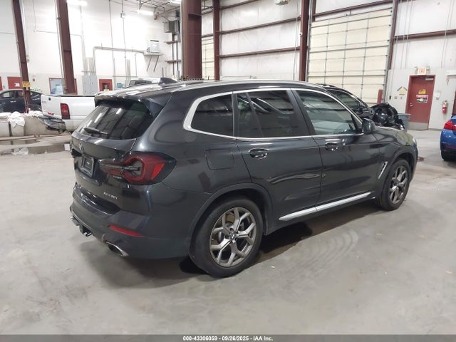 WBX57DP08NN169677 BMW X3