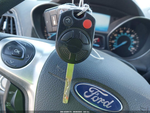 1FMCU9G94FUA82404 Ford Escape