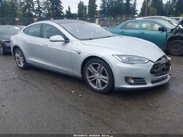 2013 TESLA MODEL S 5YJSA1CG1DFP27448 Photo 0