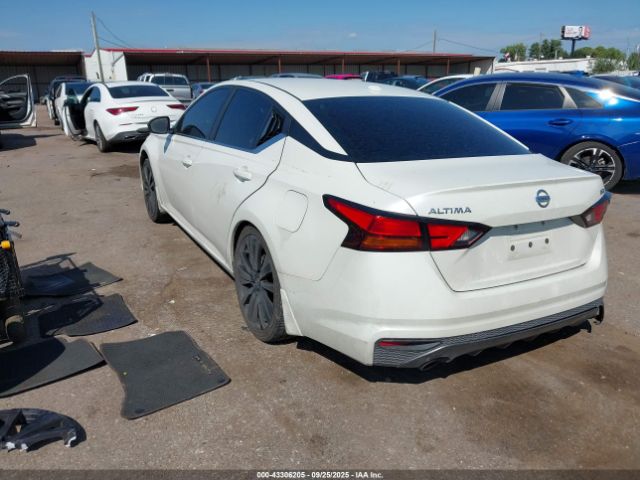 2019 NISSAN ALTIMA 1N4BL4CV8KC172993 Photo 2