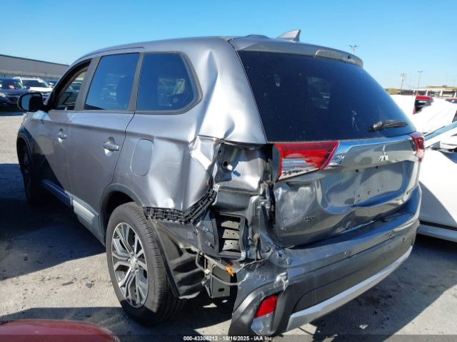 2017 MITSUBISHI OUTLANDER JA4AD2A30HZ012938 Photo 2