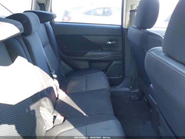 2017 MITSUBISHI OUTLANDER JA4AD2A30HZ012938 Photo 7