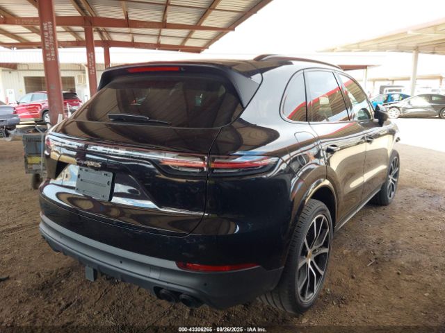 2021 PORSCHE CAYENNE WP1AB2AY7MDA27076 Photo 3