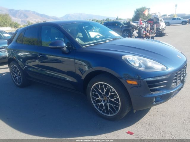 2016 PORSCHE MACAN WP1AB2A5XGLB57918 Photo 0