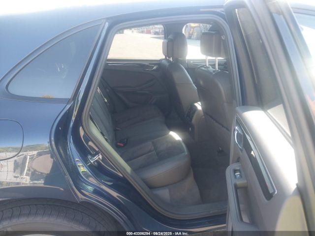 2016 PORSCHE MACAN WP1AB2A5XGLB57918 Photo 7