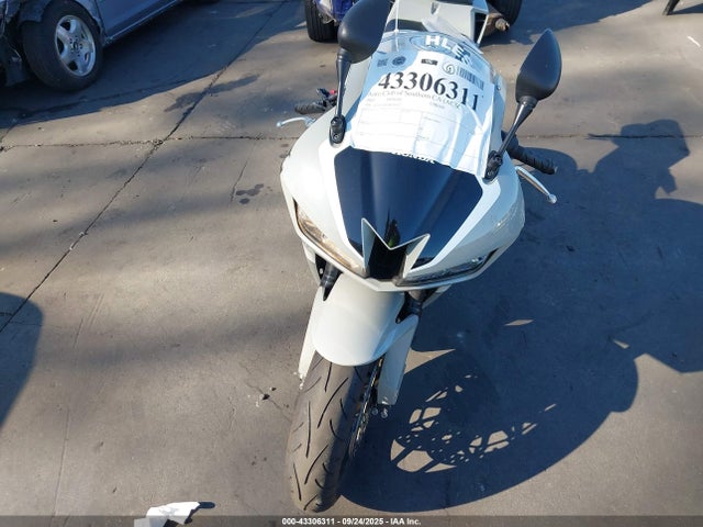 Honda Cbr600 Rr 2025 JH2PC40H3SK200422 Image 5