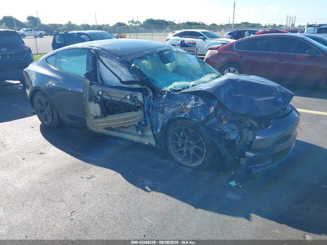 2021 TESLA MODEL 3 5YJ3E1EA0MF058879 Photo 0