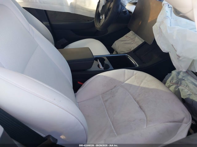 2021 TESLA MODEL 3 5YJ3E1EA0MF058879 Photo 4