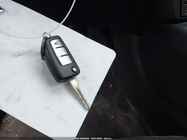 5N1AT2MN4GC863756 Nissan 2016