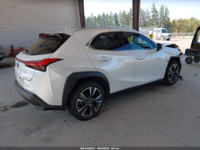 2019 LEXUS UX 200 JTHY3JBH8K2014530 Photo 3