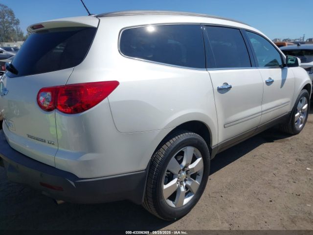 2012 CHEVROLET TRAVERSE 1GNKRLED2CJ184102 Photo 3