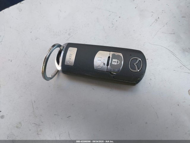 Mazda py 2016 JM3KE2BY3G0684990 Image 11