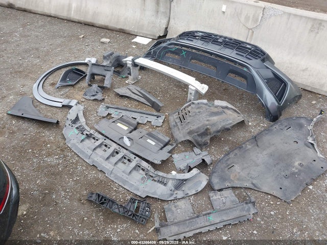 Audi 2021 2021 WA1FVAF13MD002268 Image 12