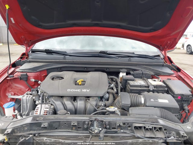 Hyundai Elantra 2017 5NPD84LF9HH028377 Image 10