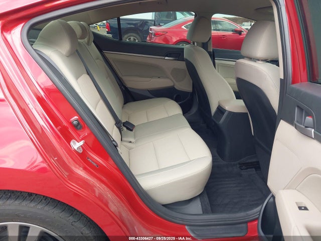Hyundai Elantra 2017 5NPD84LF9HH028377 Image 8
