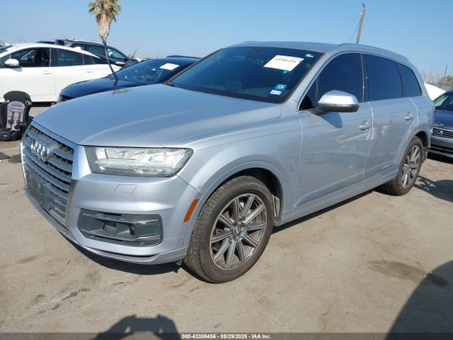2017 AUDI Q7 WA1VAAF79HD009484 Photo 1