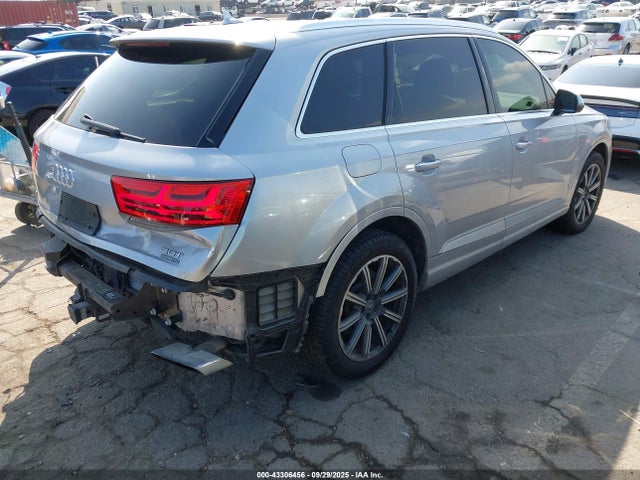 2017 AUDI Q7 WA1VAAF79HD009484 Photo 3