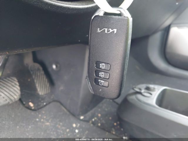 2022 KIA EV6 KNDC3DLC7N5076195 Photo 10