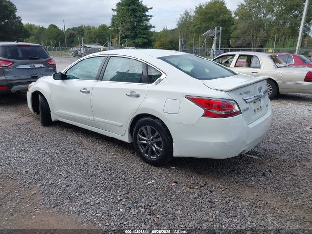 1N4AL3AP2FN903454 Nissan 2015